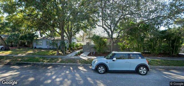 Photo of 312 Columbia Drive in Winnipeg, Manitoba