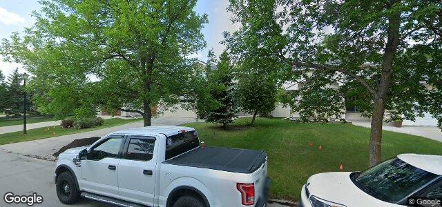 Photo of 35 Vanderbilt Drive in Winnipeg, Manitoba