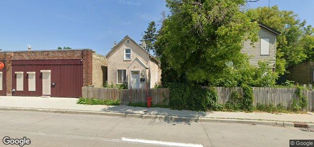 Photo of 749 Selkirk Avenue in Winnipeg, Manitoba