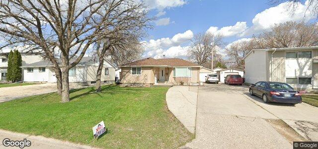 Photo of 10 Northumbria Bay in Winnipeg, Manitoba