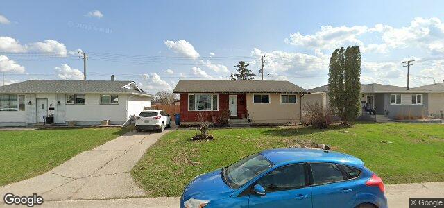 Larawan ng 107 Penfold Crescent sa Winnipeg, Manitoba