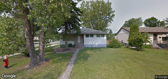Larawan ng 185 Harper Avenue sa Winnipeg, Manitoba