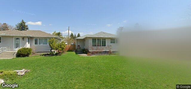 Photo of 20 Crestwood Crescent in Winnipeg, Manitoba