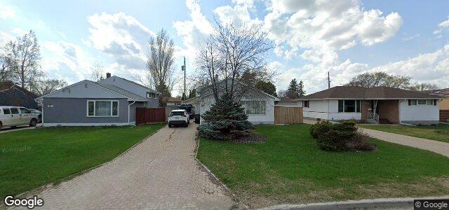 Larawan ng 331 Dussault Avenue sa Winnipeg, Manitoba