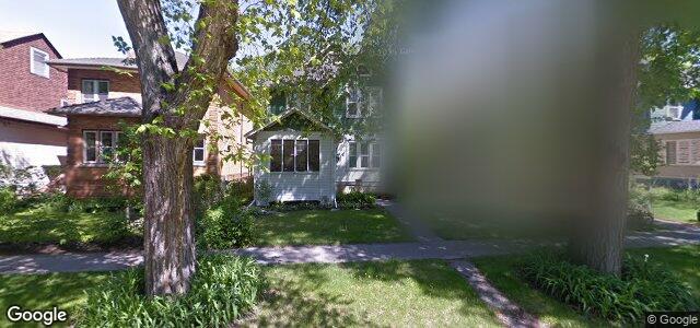 Photo of 203 Ethelbert Street in Winnipeg, Manitoba