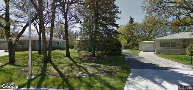 Larawan ng 12 Armour Crescent sa Winnipeg, Manitoba