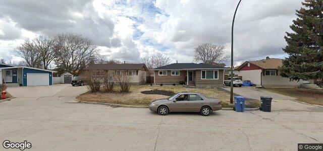 Photo of 398 St George Road in Winnipeg, Manitoba