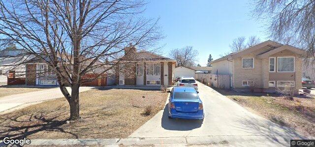 Photo of 62 Beechtree Crescent in Winnipeg, Manitoba