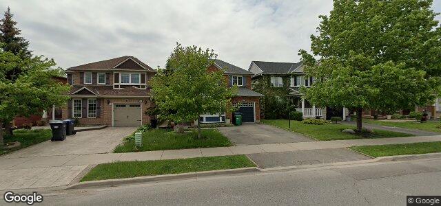Larawan ng 82 Worthington Avenue sa Winnipeg, Manitoba