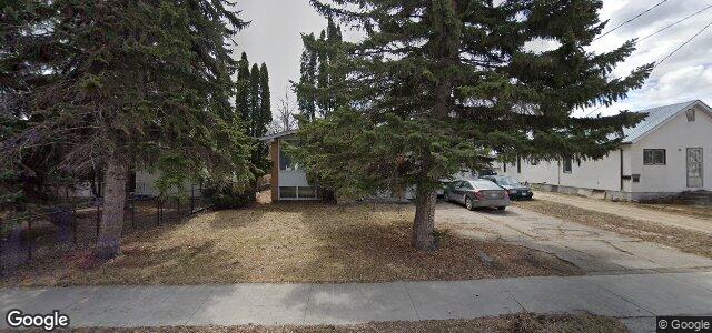 Photo of 90 Berrydale Avenue in Winnipeg, Manitoba